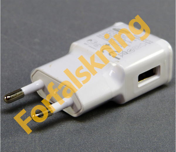 Forfalskning af SAMSUNG USB oplader, model ETA-U90EWE