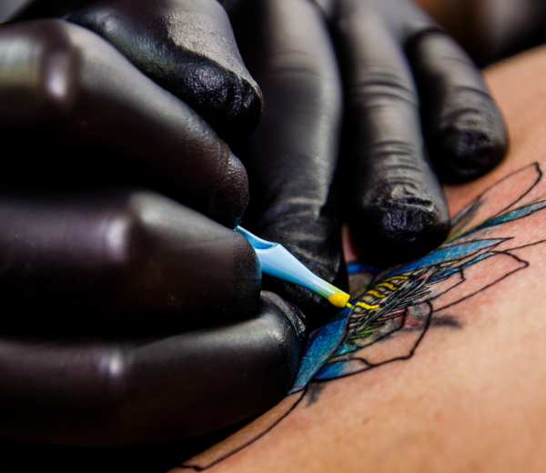 Tatovering med farve